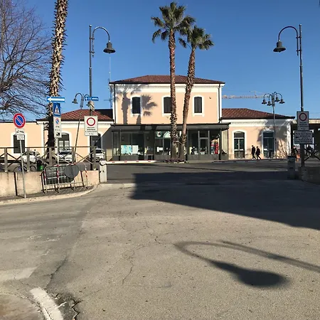 Daire Centro E Mare Porto SantʼElpidio